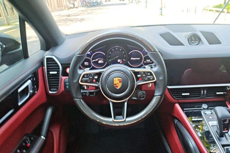 Used Porsche Cayenne E-Hybrid 2021 Cayenne E-Hybrid Coupé 2.0T Steering Wheel