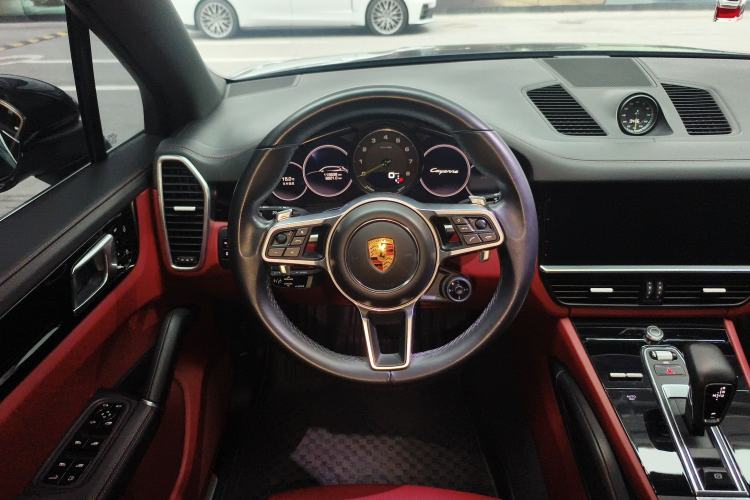 Used Porsche Cayenne E-Hybrid 2021 Cayenne E-Hybrid 2.0T Steering Wheel
