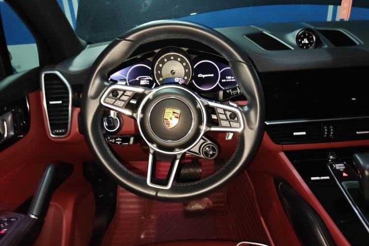 Used Porsche Cayenne E-Hybrid 2021 Cayenne E-Hybrid 2.0T Steering Wheel