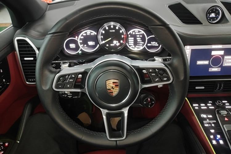 Used Porsche Cayenne E-Hybrid 2021 Cayenne E-Hybrid 2.0T Steering Wheel