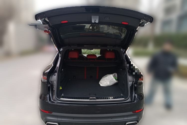 Used Porsche Cayenne E-Hybrid 2021 Cayenne E-Hybrid 2.0T Trunk