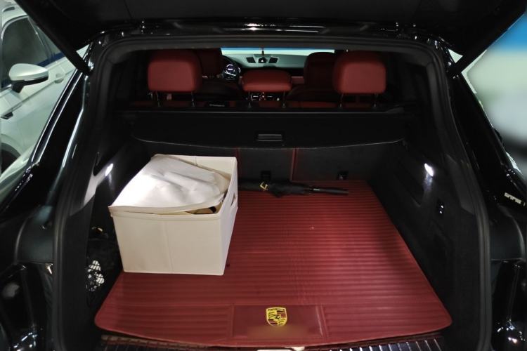 Used Porsche Cayenne E-Hybrid 2021 Cayenne E-Hybrid 2.0T Trunk
