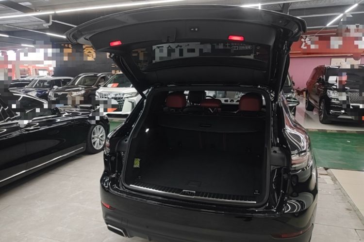 Used Porsche Cayenne E-Hybrid 2021 Cayenne E-Hybrid 2.0T Trunk