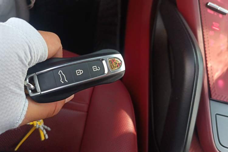Used Porsche Cayenne E-Hybrid 2021 Cayenne E-Hybrid 2.0T Vehicle Key