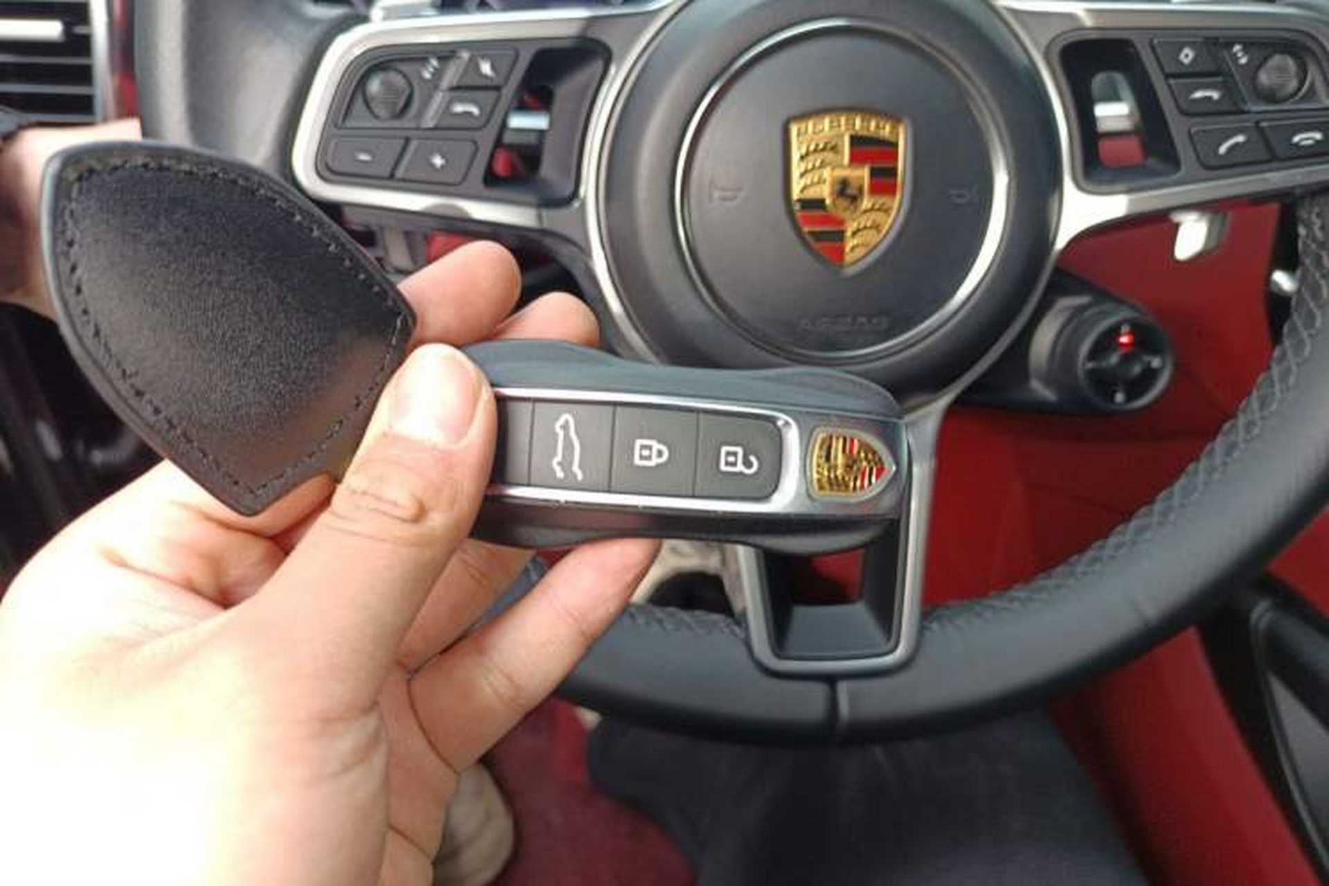 Used Porsche Cayenne E-Hybrid 2021 Cayenne E-Hybrid 2.0T Vehicle Key