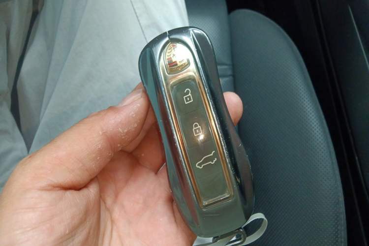 Used Porsche Cayenne E-Hybrid 2021 Cayenne E-Hybrid 2.0T Vehicle Key