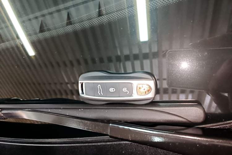 Used Porsche Cayenne E-Hybrid 2021 Cayenne E-Hybrid 2.0T Vehicle Key