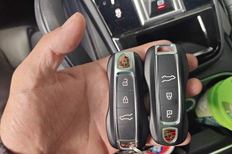 Used Porsche Cayenne E-Hybrid 2021 Cayenne E-Hybrid 2.0T Vehicle Key