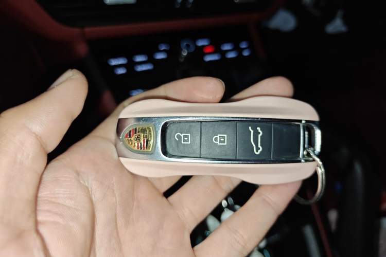 Used Porsche Cayenne E-Hybrid 2021 Cayenne E-Hybrid 2.0T Vehicle Key