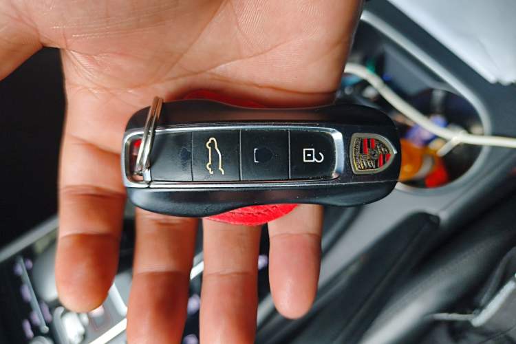 Used Porsche Cayenne E-Hybrid 2021 Cayenne E-Hybrid 2.0T Vehicle Key