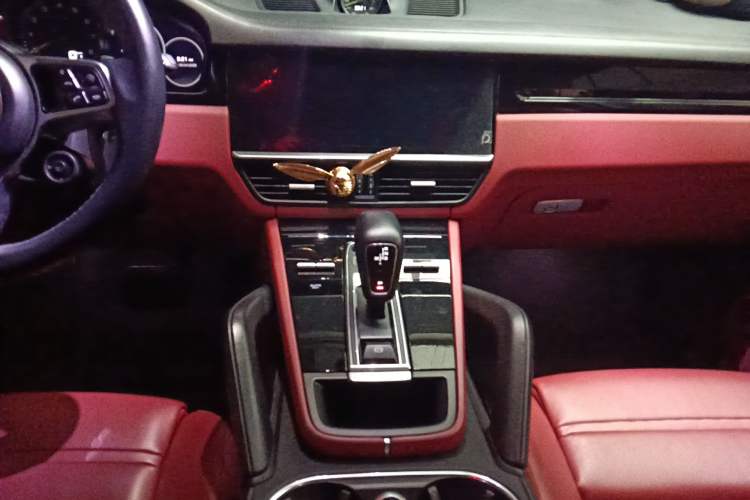 Used Porsche Cayenne E-Hybrid 2021 Cayenne E-Hybrid 2.0T Audio And AC Panel