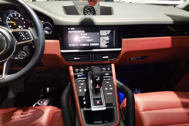 Used Porsche Cayenne E-Hybrid 2021 Cayenne E-Hybrid 2.0T Audio And AC Panel