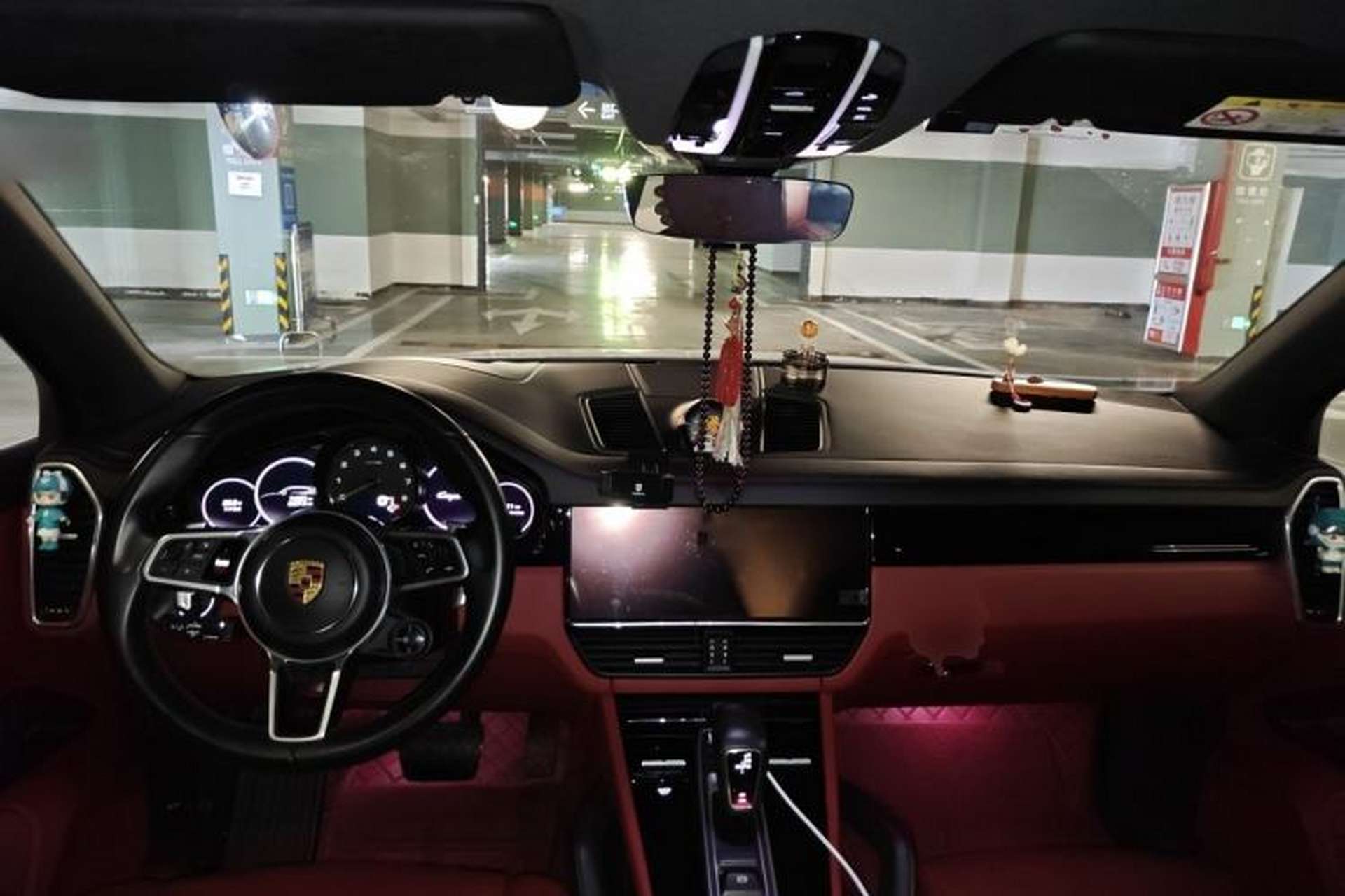 Used Porsche Cayenne E-Hybrid 2021 Cayenne E-Hybrid 2.0T Center Console