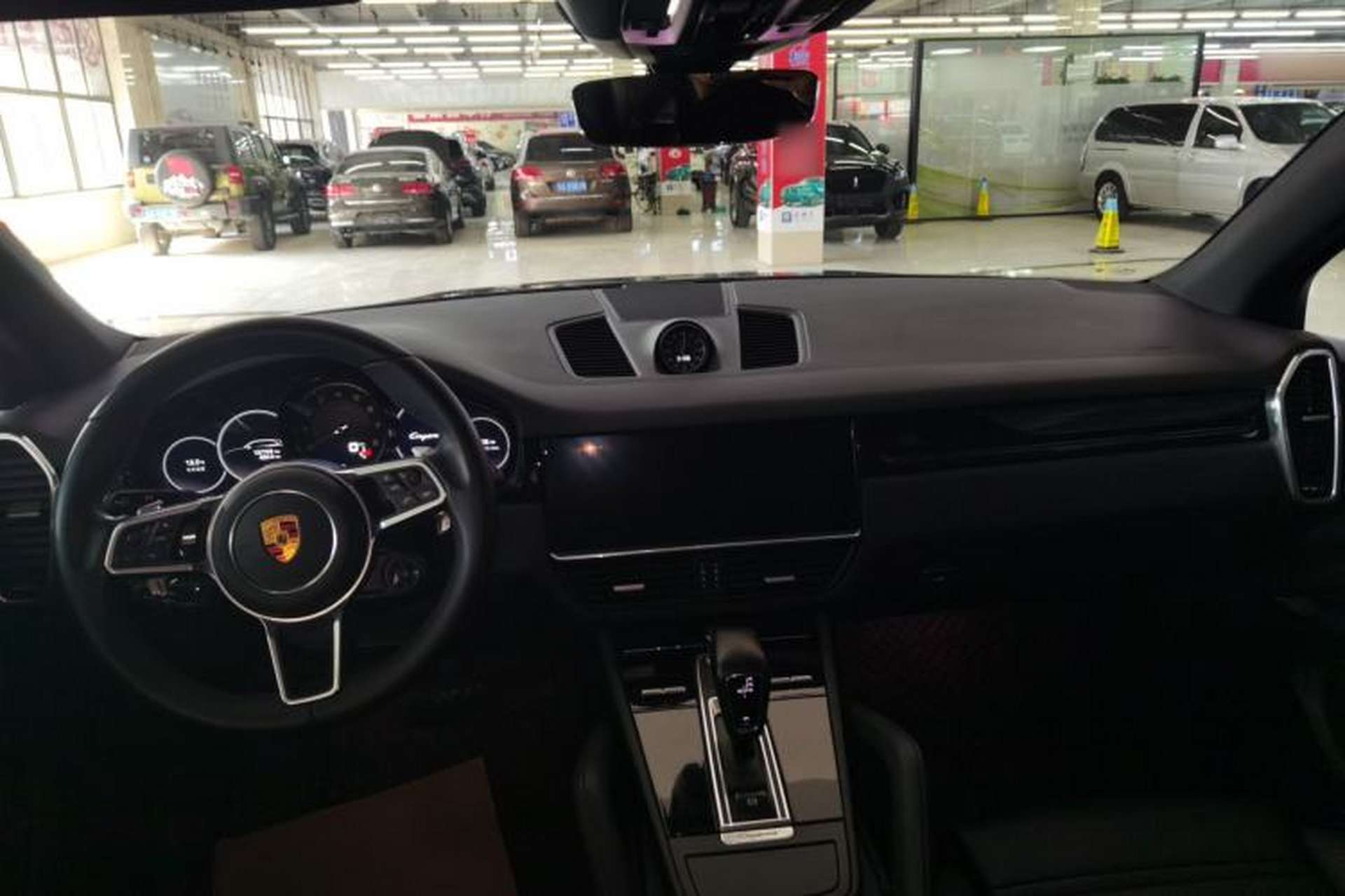 Used Porsche Cayenne E-Hybrid 2021 Cayenne E-Hybrid 2.0T Center Console