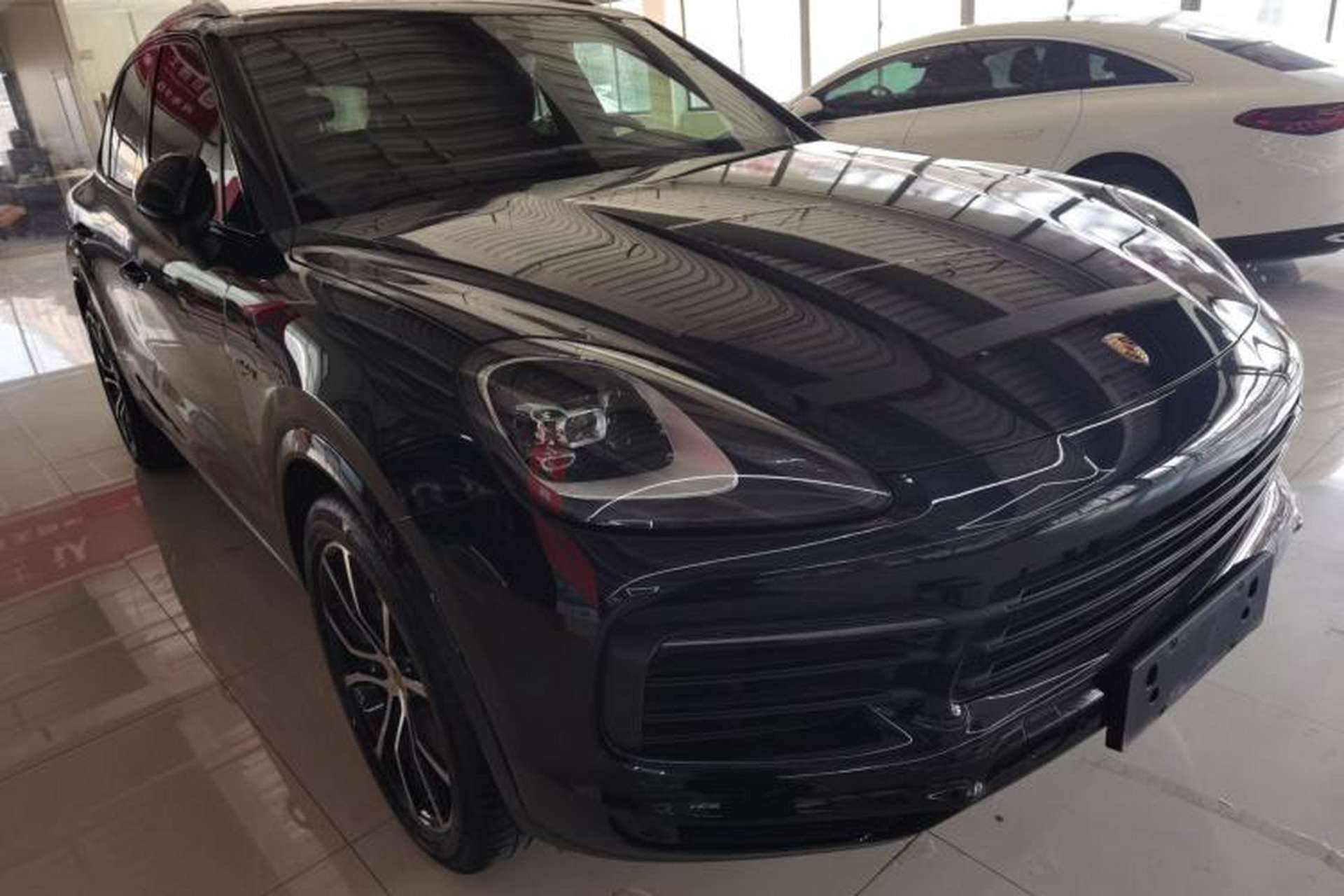 Used Porsche Cayenne E-Hybrid 2021 Cayenne E-Hybrid 2.0T Exterior 1