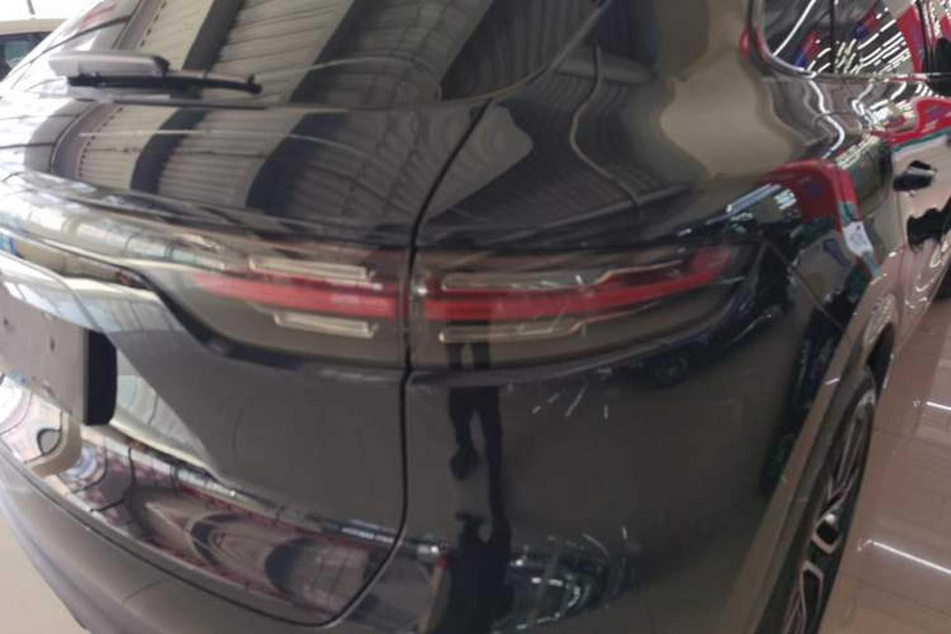 Used Porsche Cayenne E-Hybrid 2021 Cayenne E-Hybrid 2.0T Exterior 3