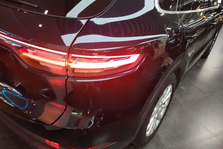 Used Porsche Cayenne E-Hybrid 2021 Cayenne E-Hybrid 2.0T Exterior 6
