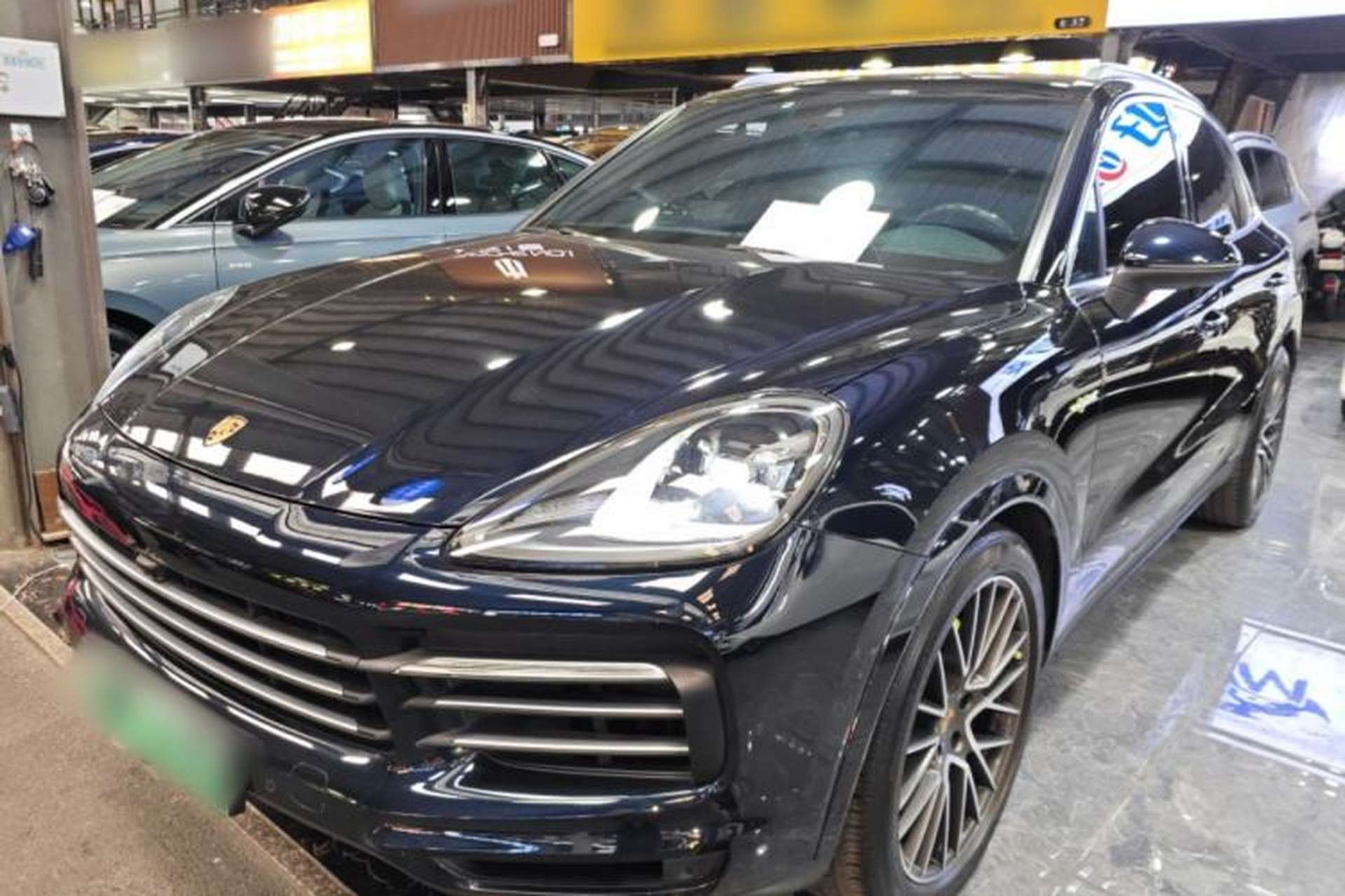 Used Porsche Cayenne E-Hybrid 2021 Cayenne E-Hybrid 2.0T Front Left 45 Deg