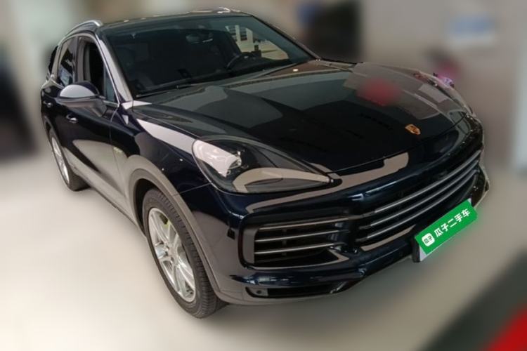 Used Porsche Cayenne E-Hybrid 2021 Cayenne E-Hybrid 2.0T Front Right 45 Deg