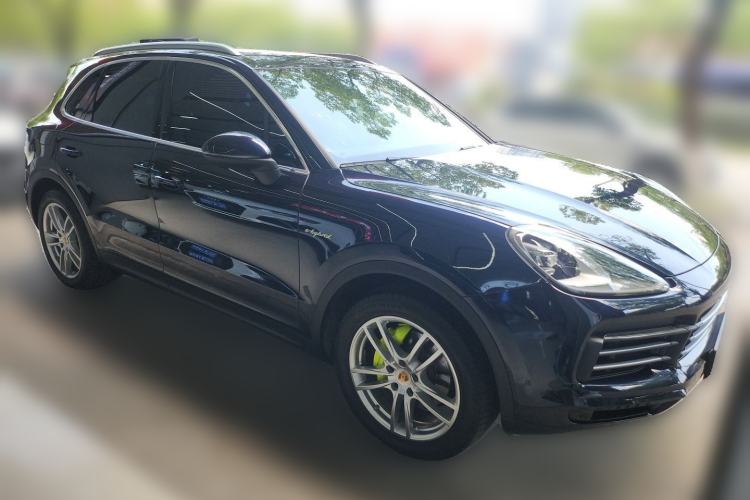 Used Porsche Cayenne E-Hybrid 2021 Cayenne E-Hybrid 2.0T Front Right 45 Deg