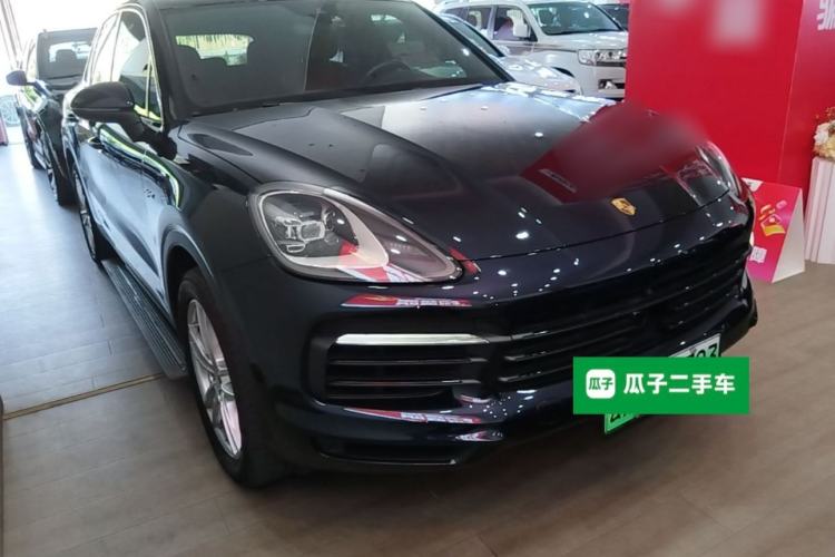 Used Porsche Cayenne E-Hybrid 2021 Cayenne E-Hybrid 2.0T Front Right 45 Deg