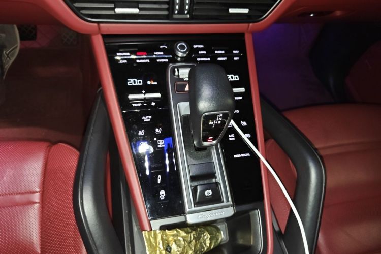 Used Porsche Cayenne E-Hybrid 2021 Cayenne E-Hybrid 2.0T Gear Lever