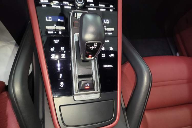 Used Porsche Cayenne E-Hybrid 2021 Cayenne E-Hybrid 2.0T Gear Lever