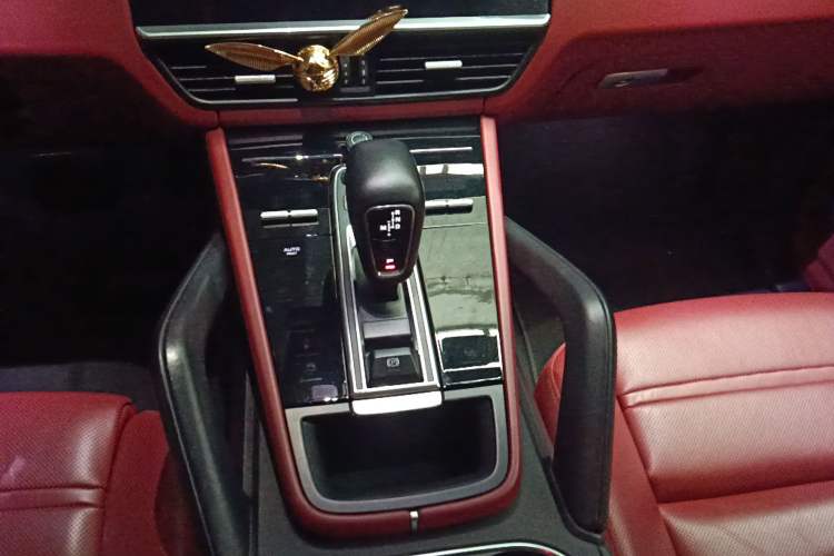 Used Porsche Cayenne E-Hybrid 2021 Cayenne E-Hybrid 2.0T Gear Lever