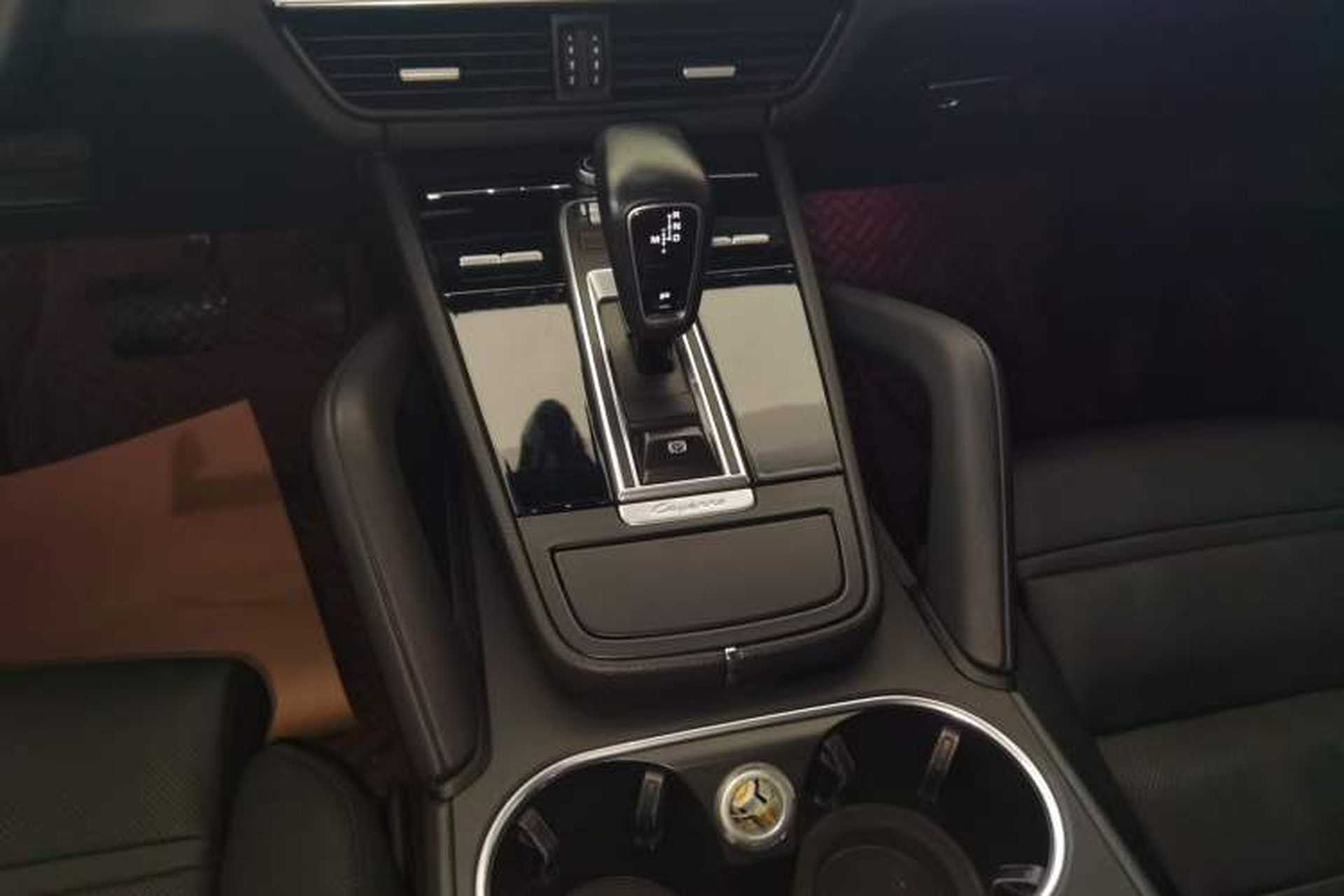 Used Porsche Cayenne E-Hybrid 2021 Cayenne E-Hybrid 2.0T Gear Lever