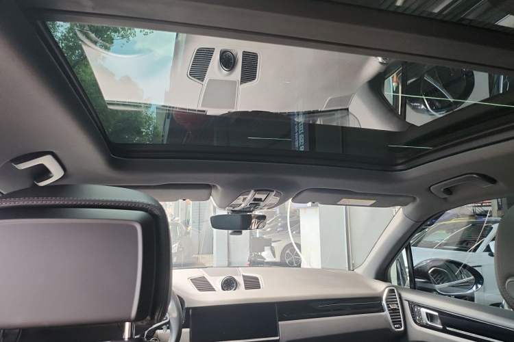Used Porsche Cayenne E-Hybrid 2021 Cayenne E-Hybrid 2.0T Headliner