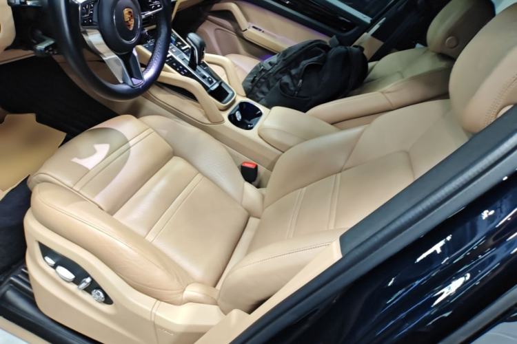 Used Porsche Cayenne E-Hybrid 2021 Cayenne E-Hybrid 2.0T Left Front Seat