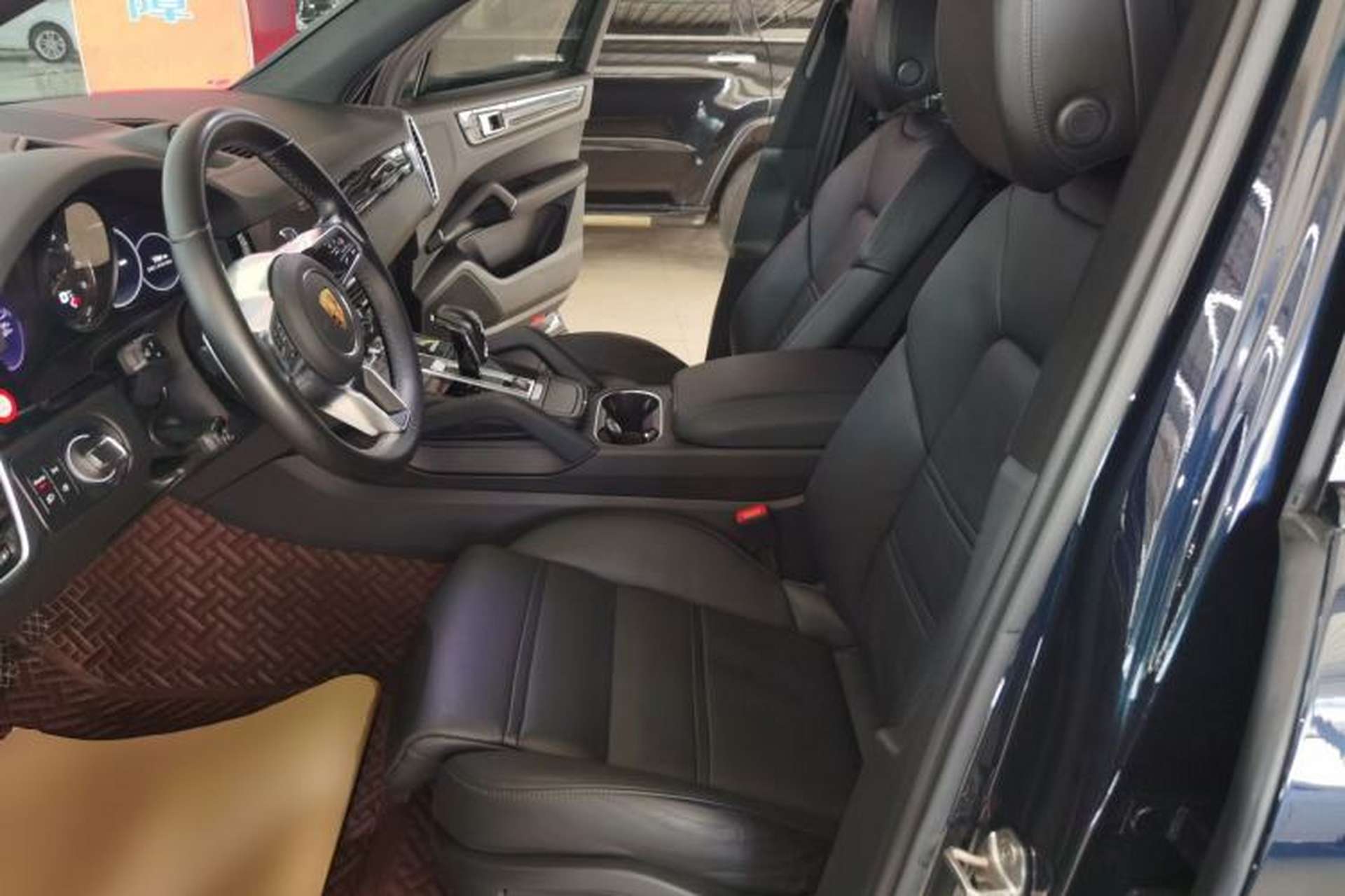 Used Porsche Cayenne E-Hybrid 2021 Cayenne E-Hybrid 2.0T Left Front Seat