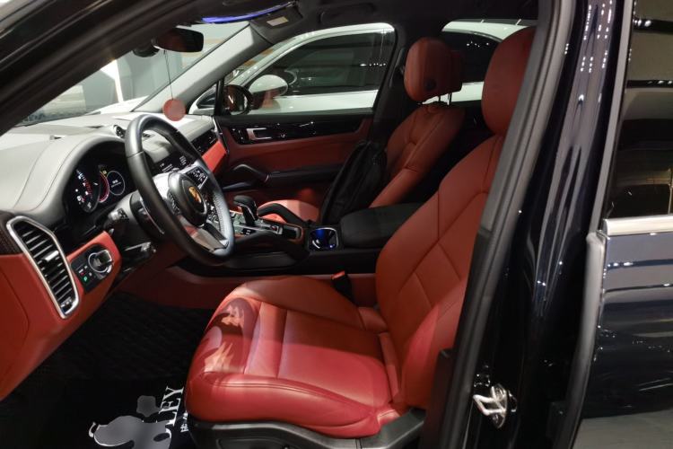 Used Porsche Cayenne E-Hybrid 2021 Cayenne E-Hybrid 2.0T Left Front Seat