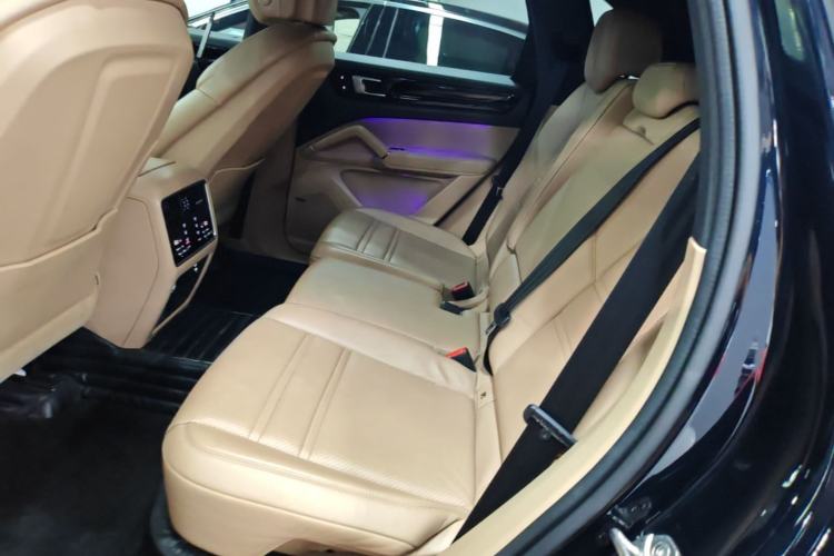 Used Porsche Cayenne E-Hybrid 2021 Cayenne E-Hybrid 2.0T Left Rear Seat
