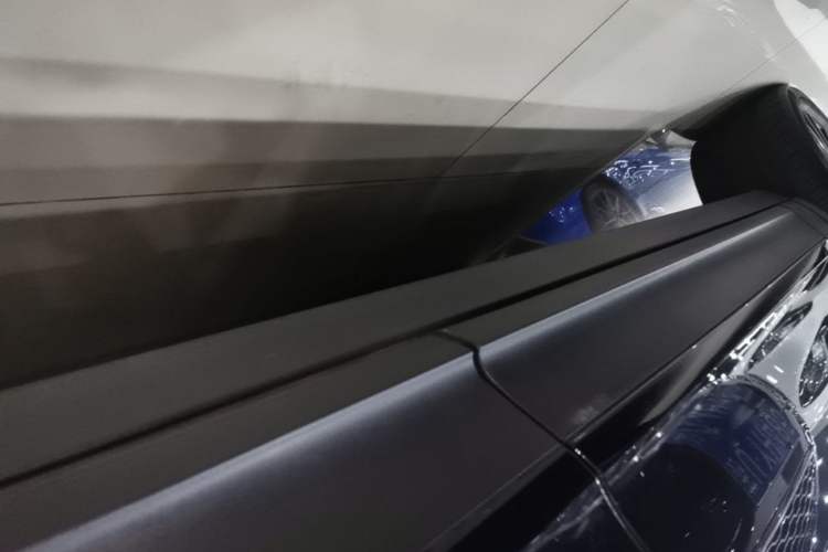 Used Porsche Cayenne E-Hybrid 2021 Cayenne E-Hybrid 2.0T Left Side Sill