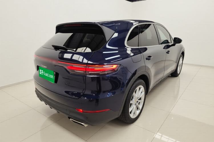 Used Porsche Cayenne E-Hybrid 2021 Cayenne E-Hybrid 2.0T Rear Right 45 Deg