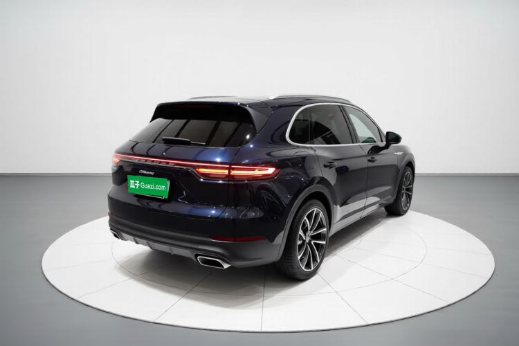 Used Porsche Cayenne E-Hybrid 2021 Cayenne E-Hybrid 2.0T Rear Right 45 Deg