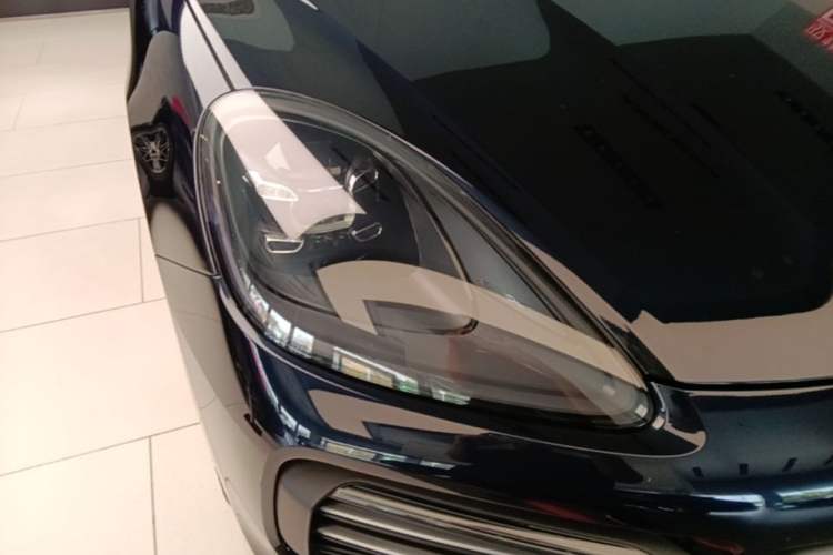 Used Porsche Cayenne E-Hybrid 2021 Cayenne E-Hybrid 2.0T Right Front Headlight