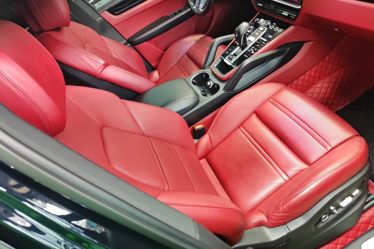 Used Porsche Cayenne E-Hybrid 2021 Cayenne E-Hybrid 2.0T Right Front Seat
