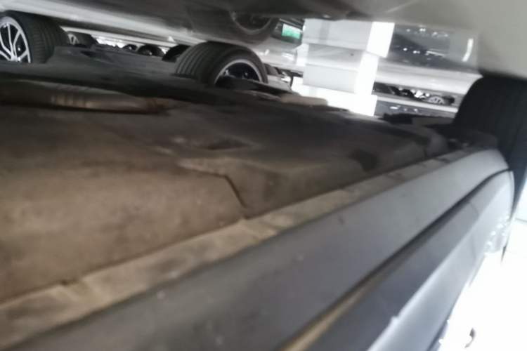 Used Porsche Cayenne E-Hybrid 2021 Cayenne E-Hybrid 2.0T Right Side Sill