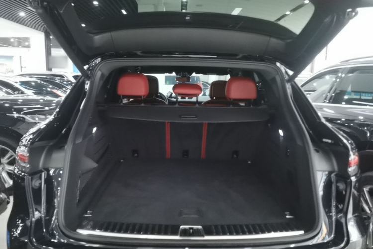 Used Porsche Cayenne E-Hybrid 2021 Cayenne E-Hybrid 2.0T Trunk