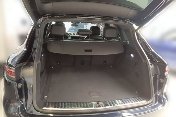 Used Porsche Cayenne E-Hybrid 2021 Cayenne E-Hybrid 2.0T Trunk