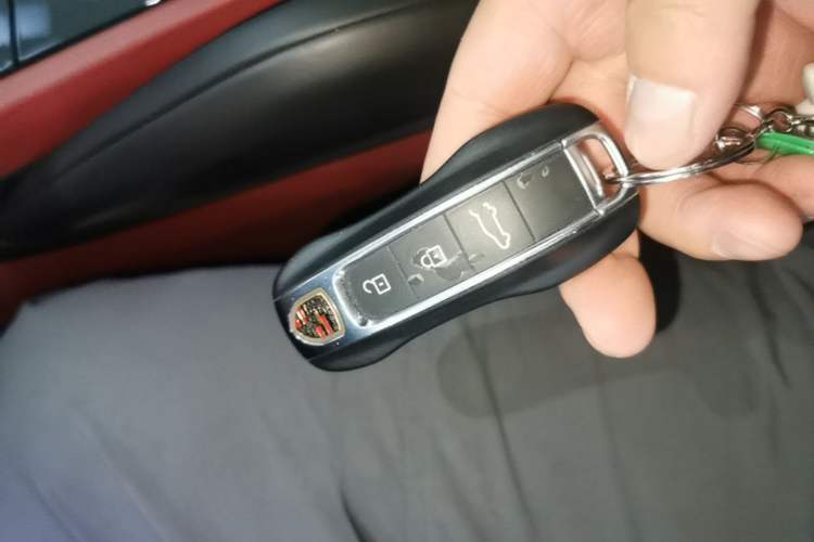 Used Porsche Cayenne E-Hybrid 2021 Cayenne E-Hybrid 2.0T Vehicle Key