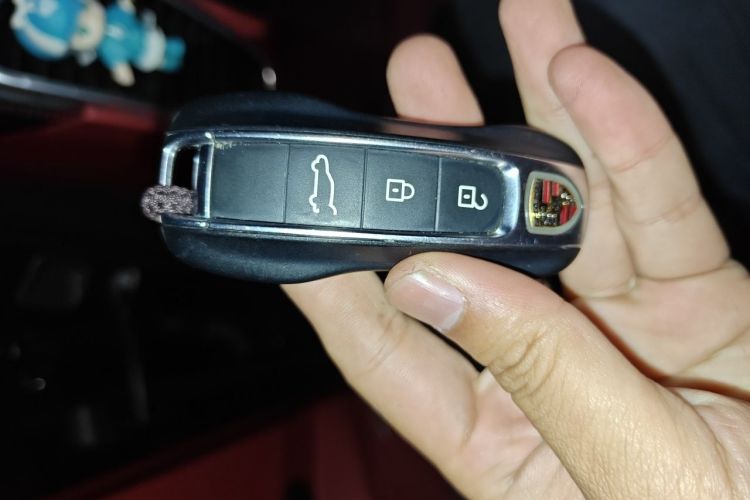 Used Porsche Cayenne E-Hybrid 2021 Cayenne E-Hybrid 2.0T Vehicle Key