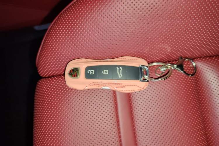 Used Porsche Cayenne E-Hybrid 2021 Cayenne E-Hybrid 2.0T Vehicle Key