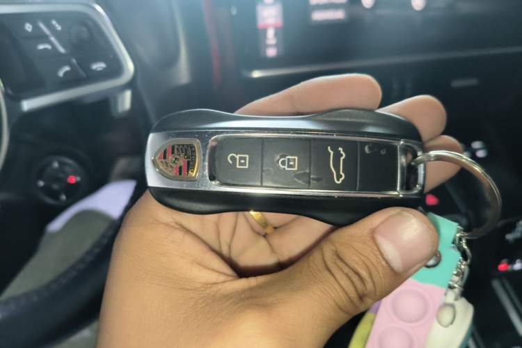 Used Porsche Cayenne E-Hybrid 2021 Cayenne E-Hybrid 2.0T Vehicle Key