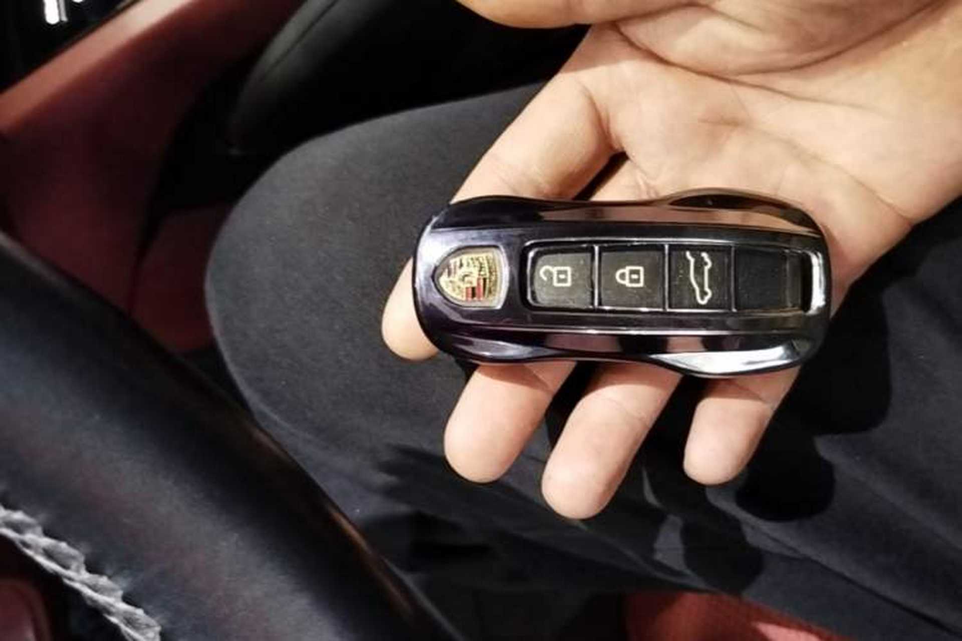 Used Porsche Cayenne E-Hybrid 2021 Cayenne E-Hybrid 2.0T Vehicle Key