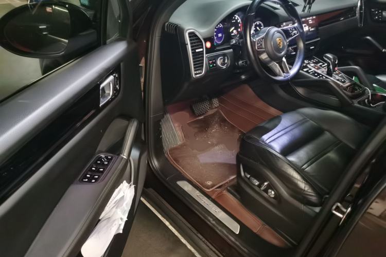 Used Porsche Cayenne E-Hybrid 2021 Cayenne E-Hybrid 2.0T Driver Seat
