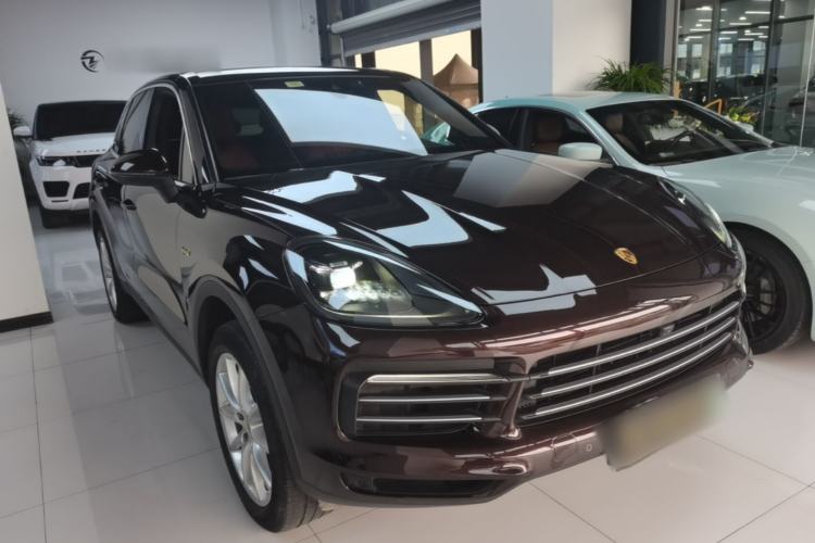 Used Porsche Cayenne E-Hybrid 2021 Cayenne E-Hybrid 2.0T Front Right 45 Deg