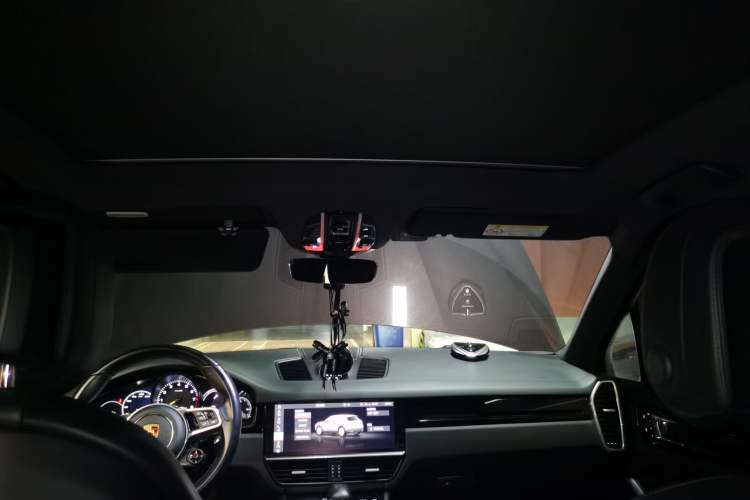 Used Porsche Cayenne E-Hybrid 2021 Cayenne E-Hybrid 2.0T Headliner